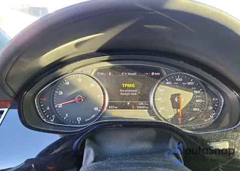 2011 Audi A8 L Quattro z USA, uszkodzony, nr VIN WAURVAFDXBN005671